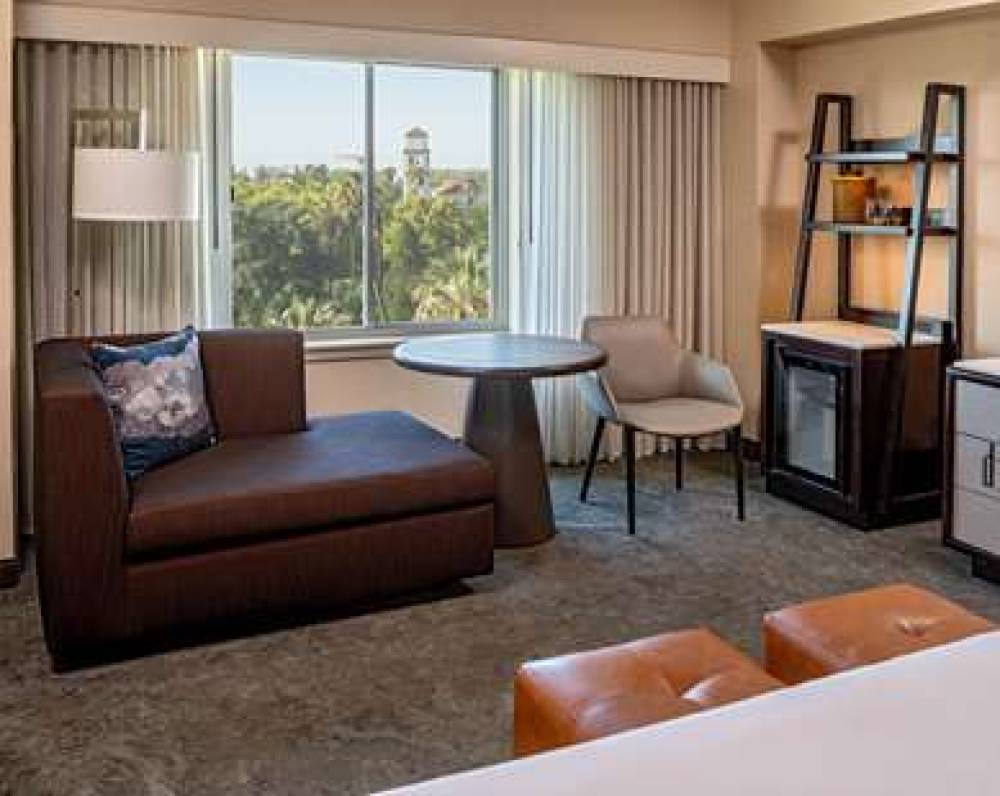 HYATT REGENCY SACRAMENTO 7