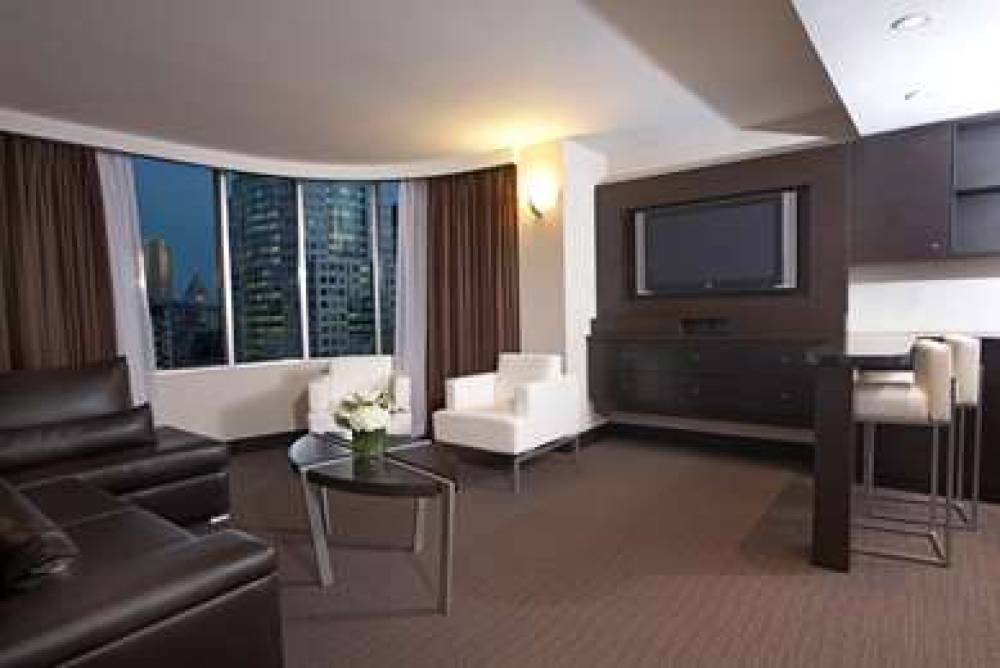 HYATT REGENCY TORONTO 3