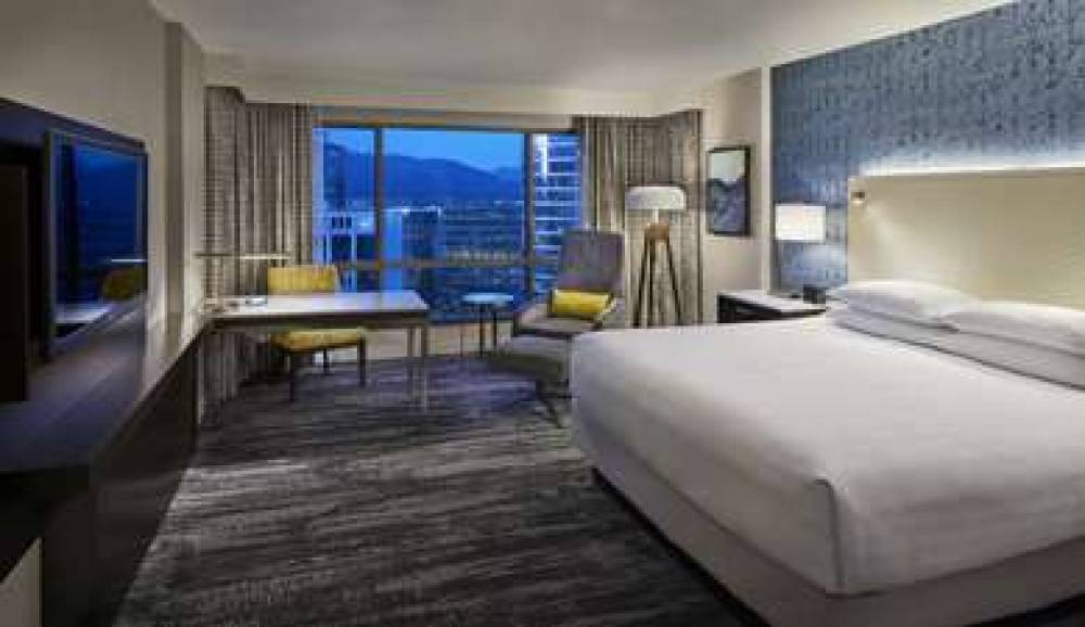 HYATT REGENCY VANCOUVER 3