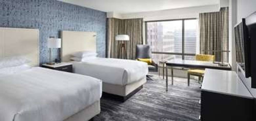 HYATT REGENCY VANCOUVER 4