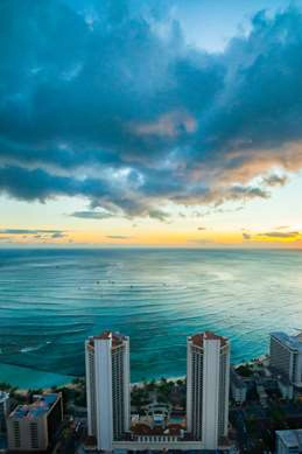 HYATT REGENCY WAIKIKI BEACH RESORT 3