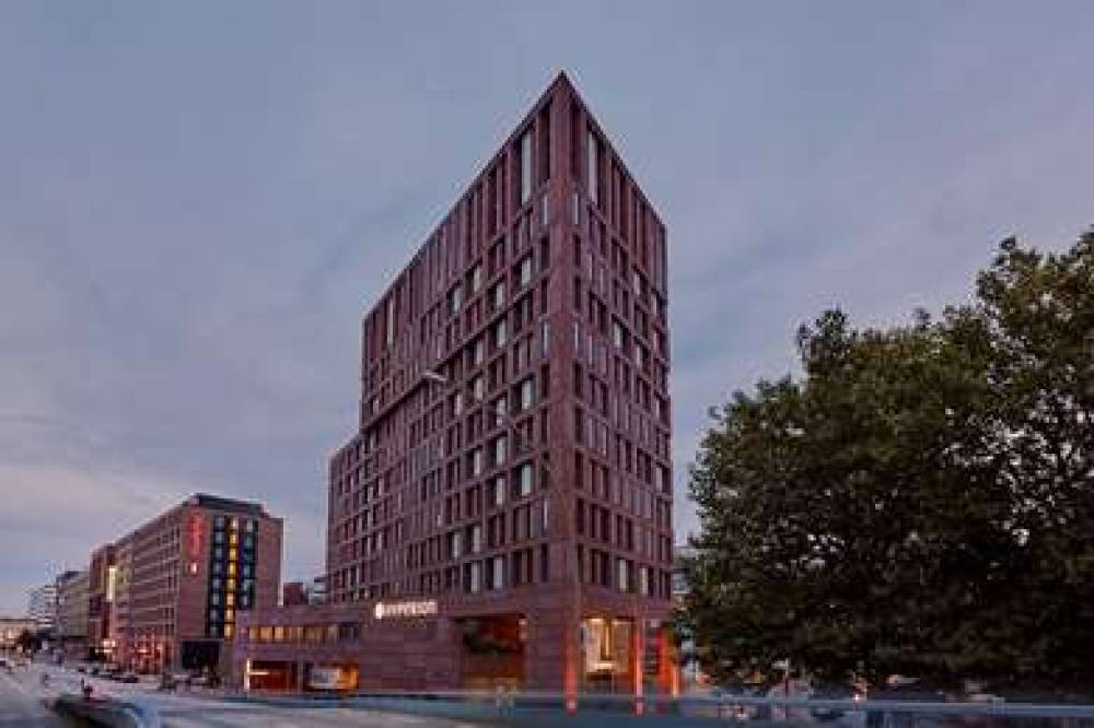 HYPERION HAMBURG 8