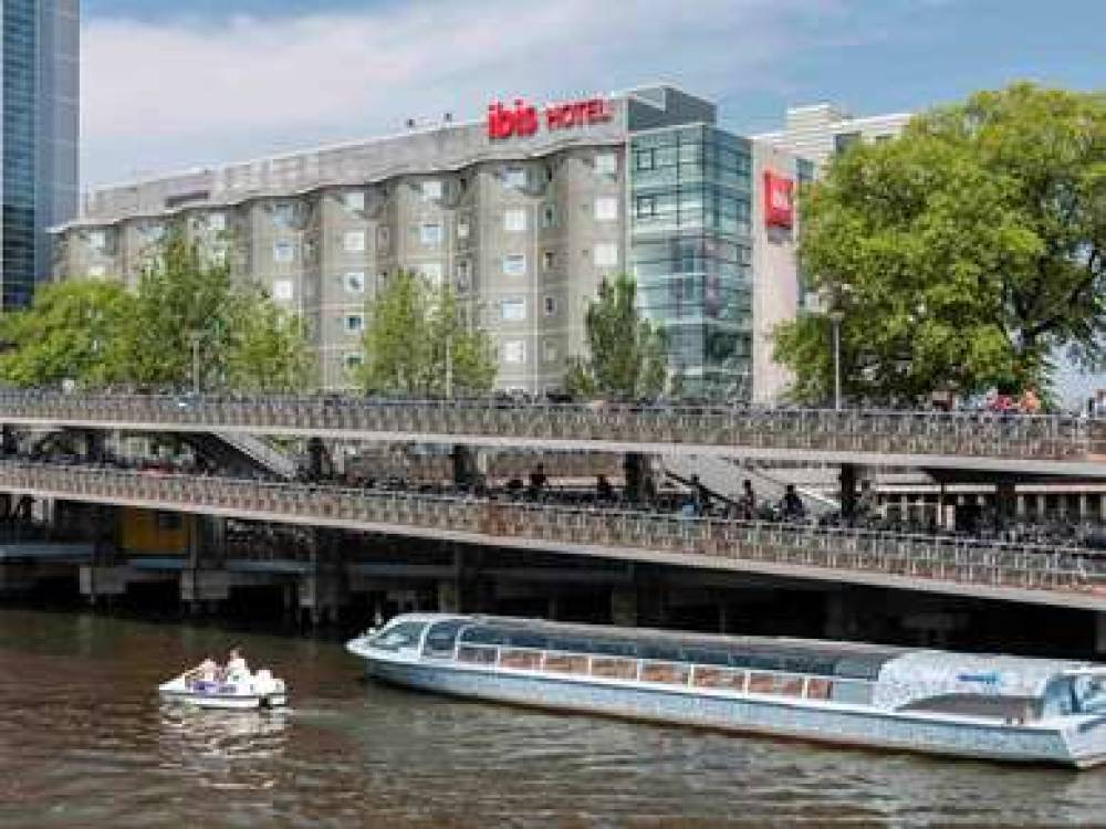 Ibis Amsterdam Centre 1