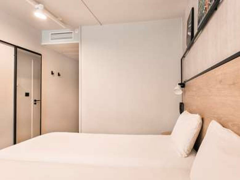 Ibis Avignon Sud 9