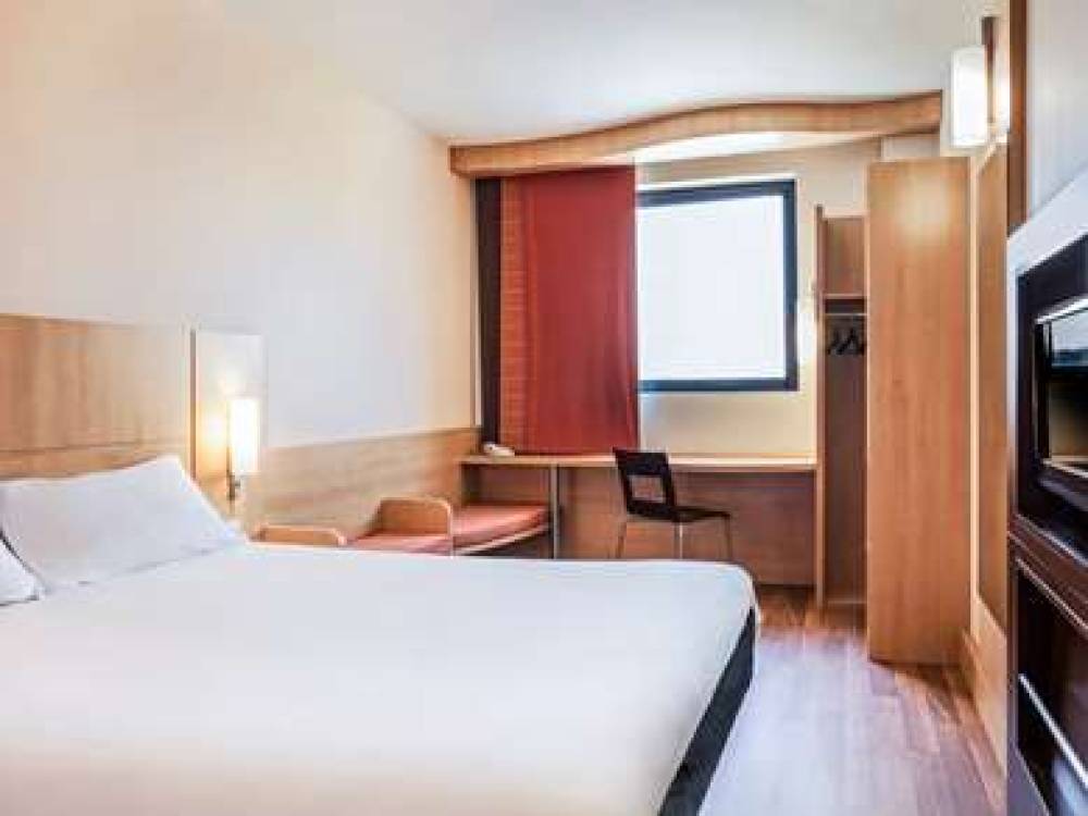 Ibis Barcelona Ripollet 4