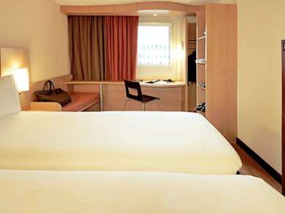 Ibis Barcelona Ripollet 6