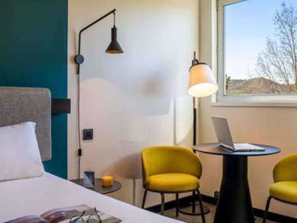 IBIS BARCELONA VILADECANS 4