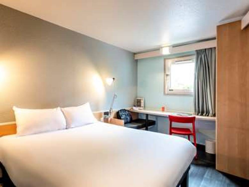 Ibis Bourges 6