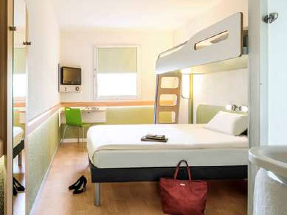 IBIS BUDGET ORLY CHEVILLY TRAM 7 8