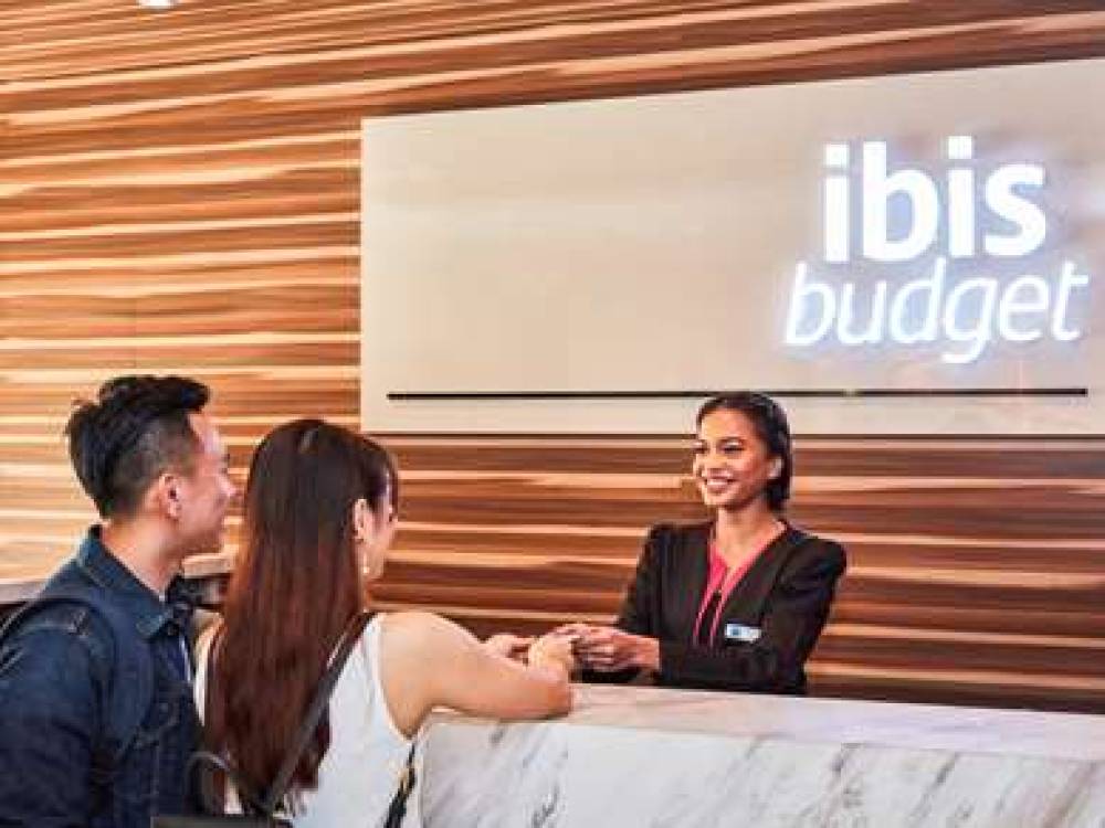 IBIS BUDGET SINGAPORE CRYSTAL 1