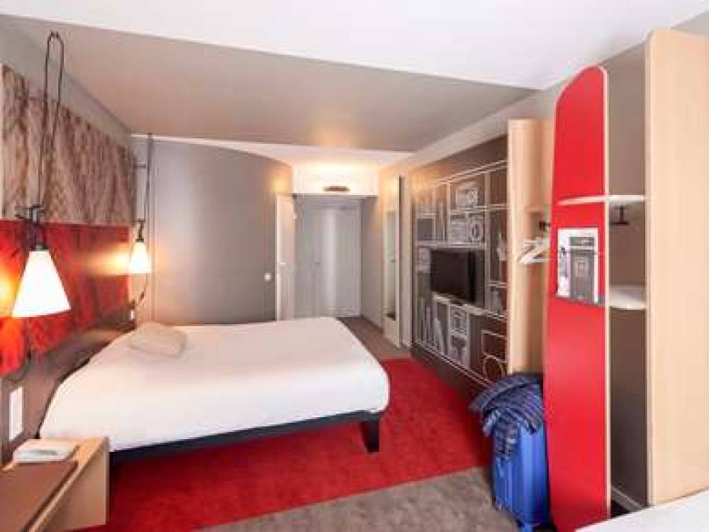 Ibis Cholet 6