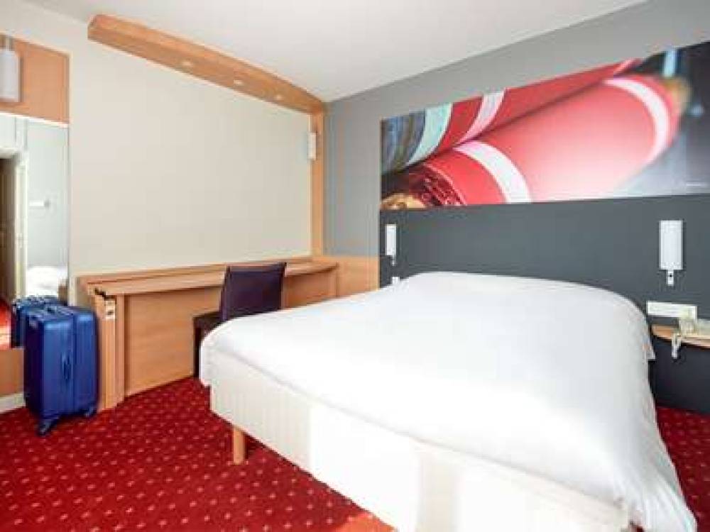 Ibis Cholet 3