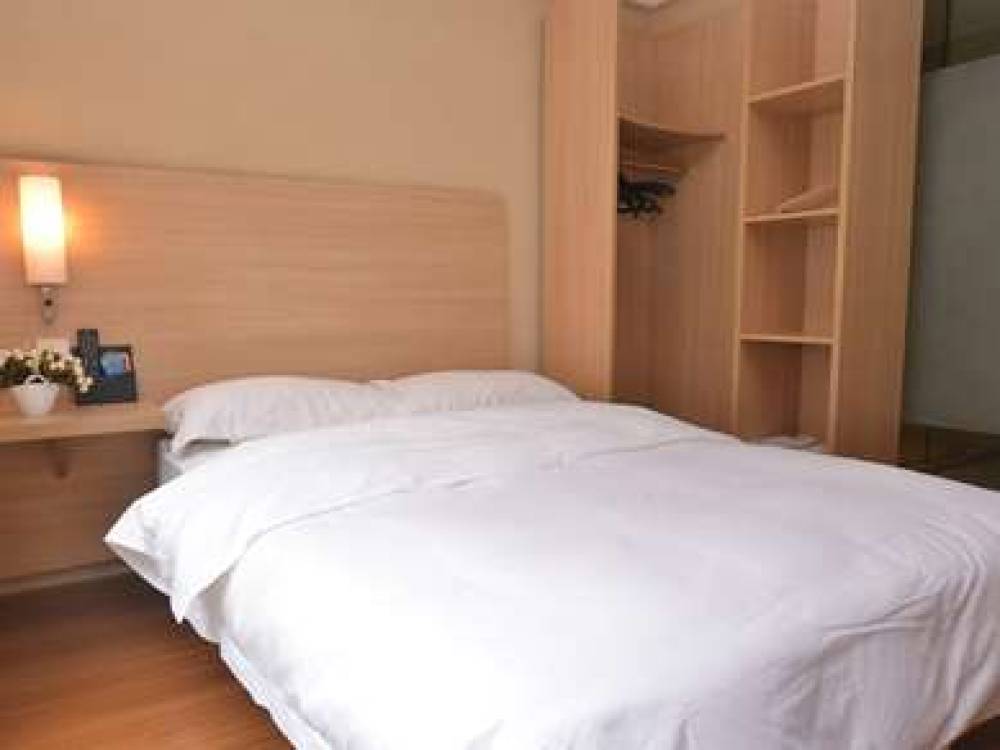 IBIS CHONGQING RANJIABA 5