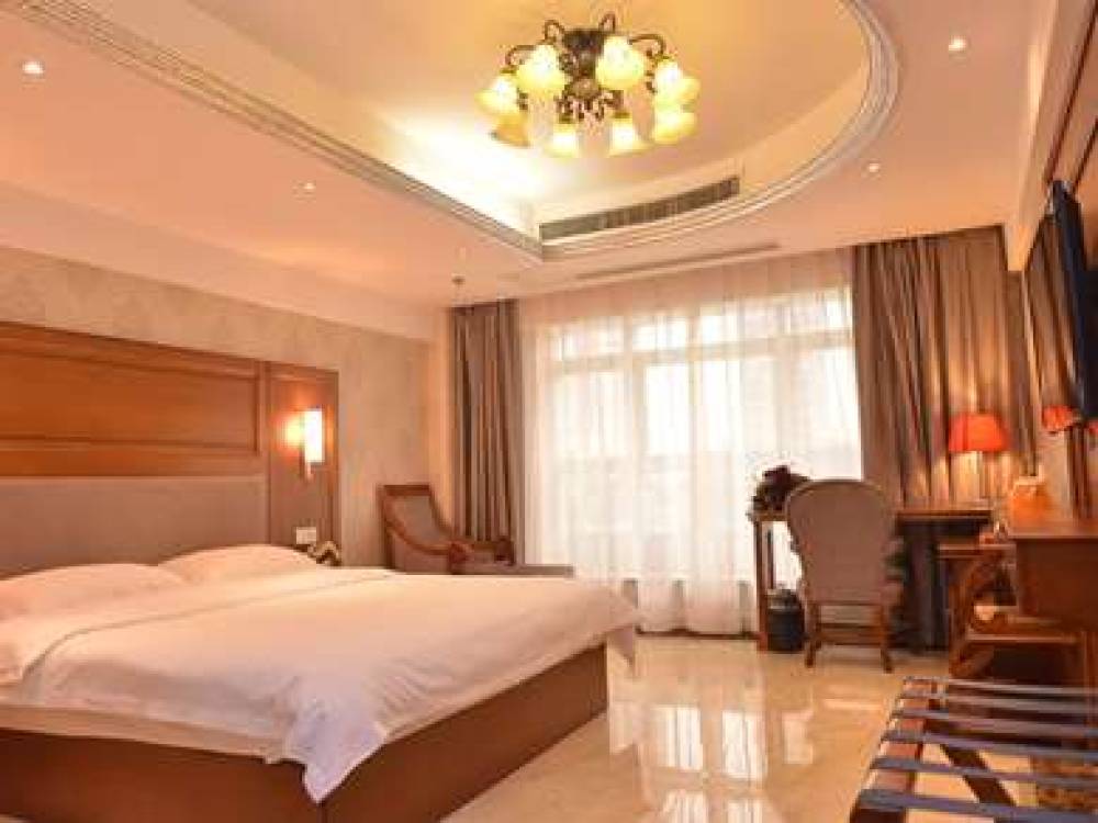 IBIS CHONGQING RANJIABA 4