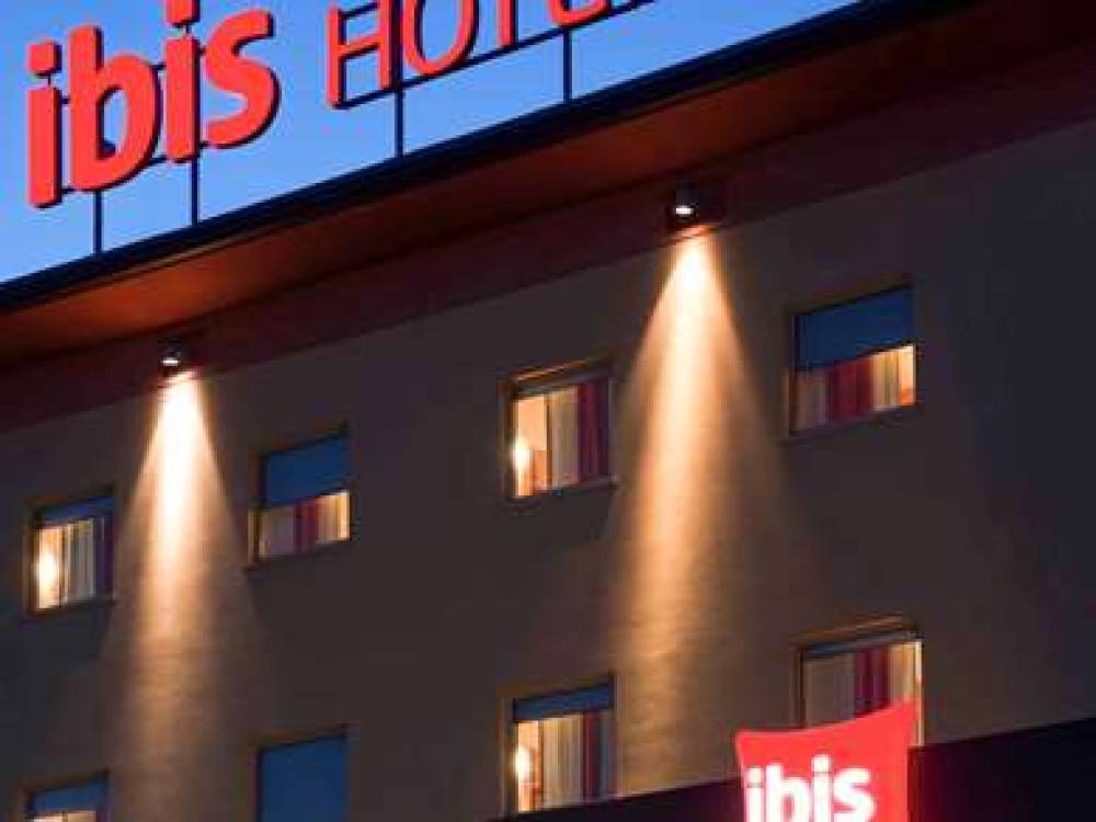 Ibis Como 2