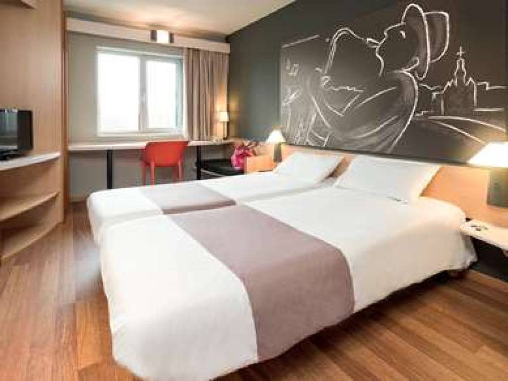 Ibis Dinant Centre 4