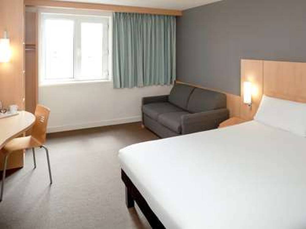 Ibis Dublin 9