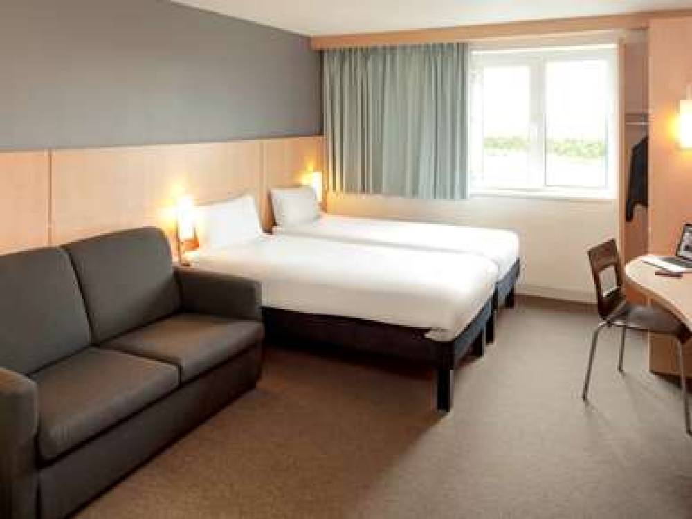 Ibis Dublin 10