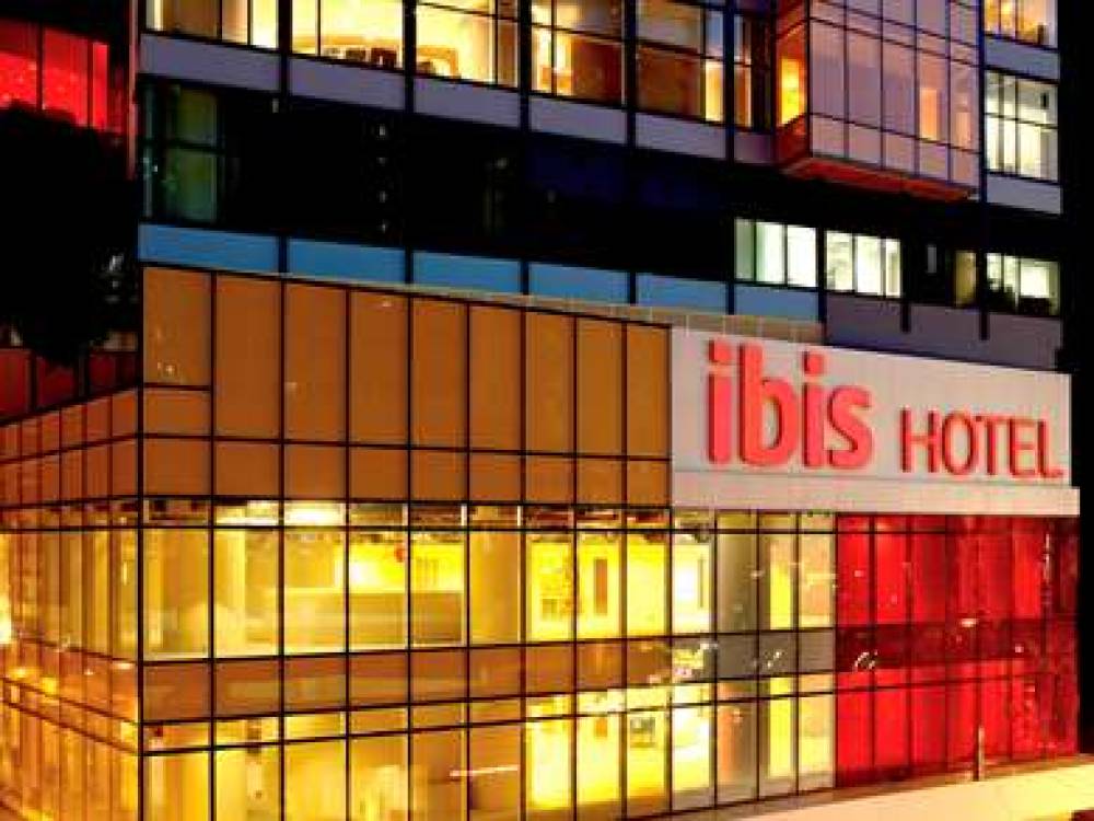 Ibis Hong Kong Central & Sheung Wan 1