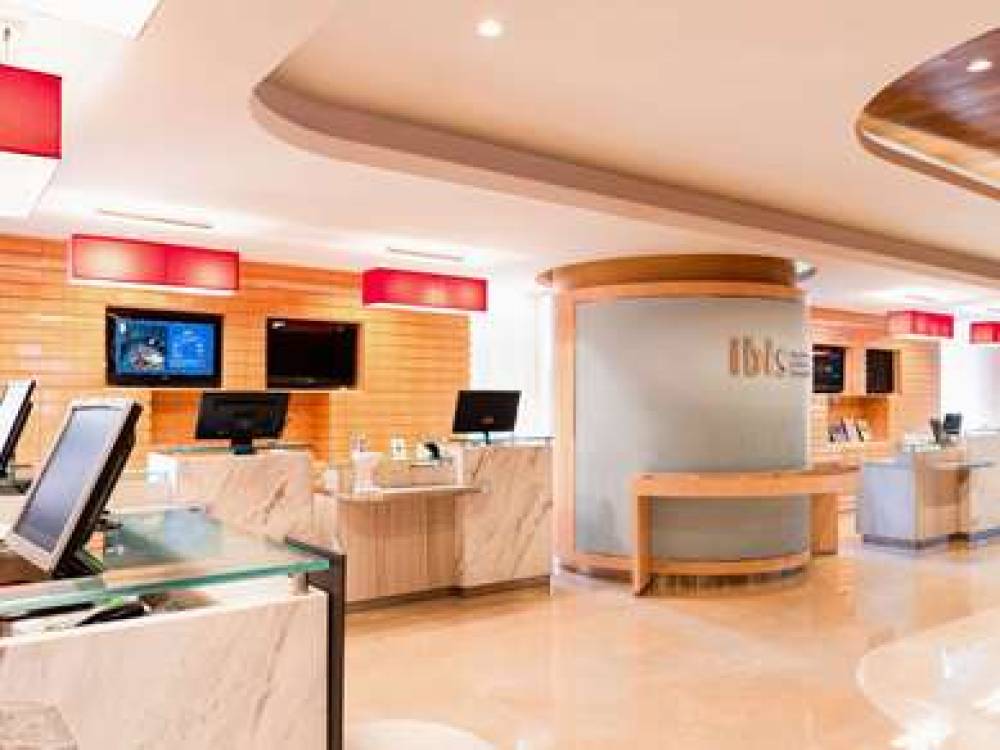 Ibis Hong Kong Central & Sheung Wan