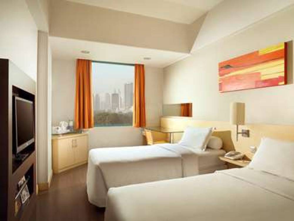 Ibis Jakarta Arcadia 4