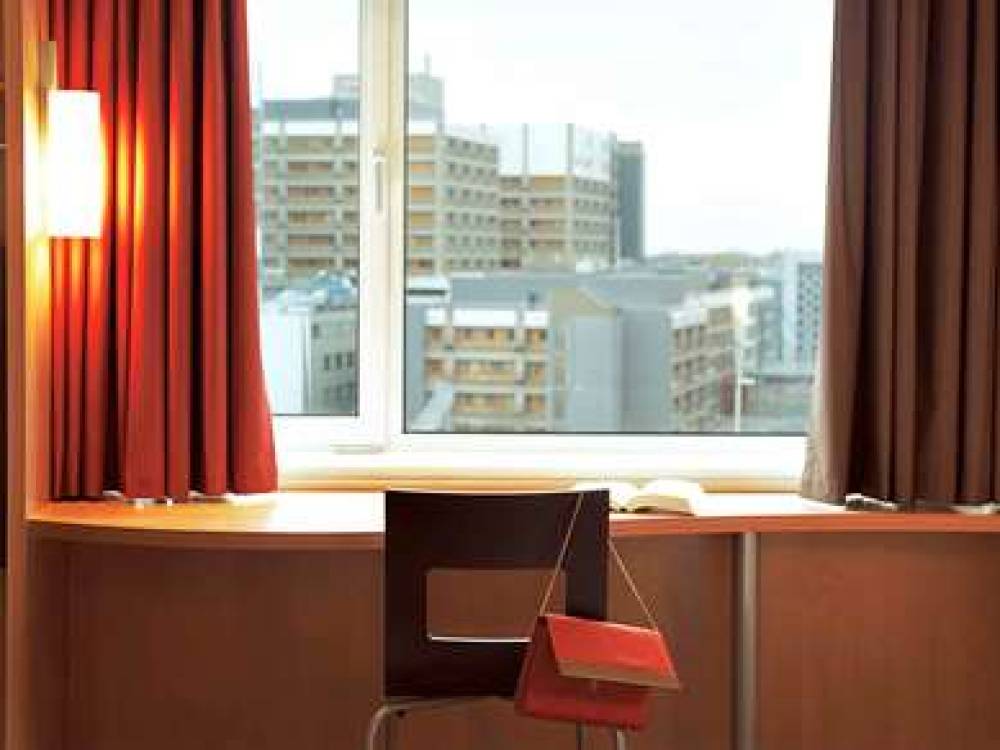 Ibis Kortrijk Centrum 9