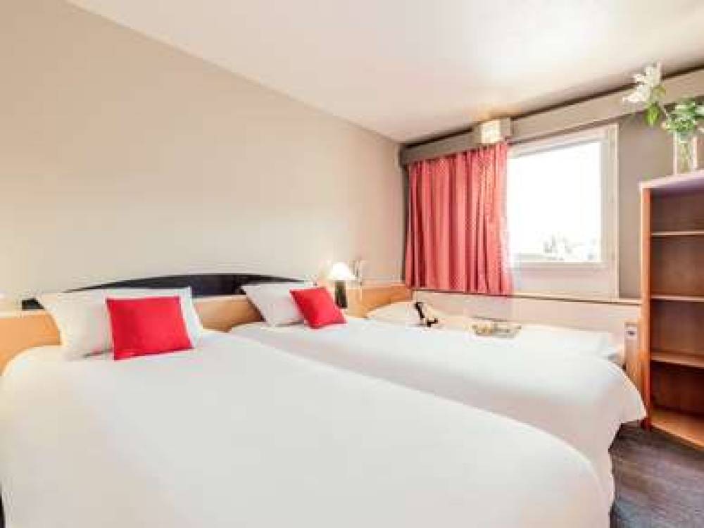 Ibis Lourdes Centre Gare 8