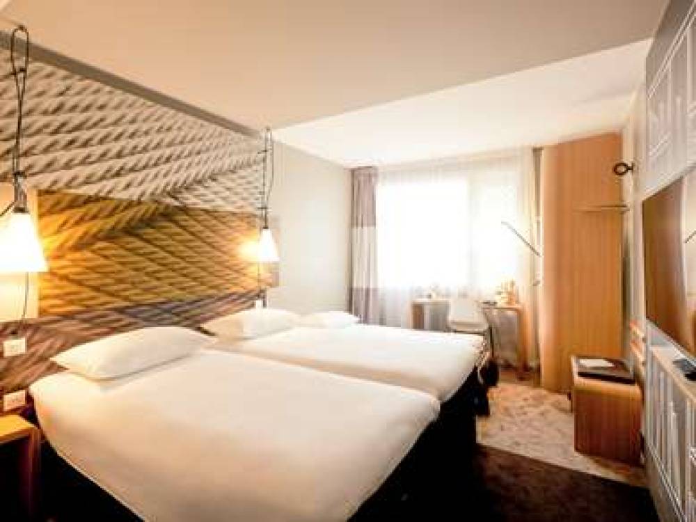 IBIS LYON CARRE DE SOIE 7