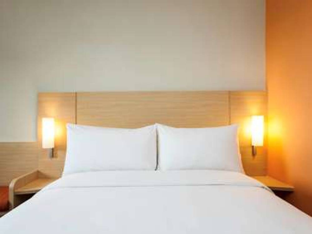 Ibis Makassar City Center 8