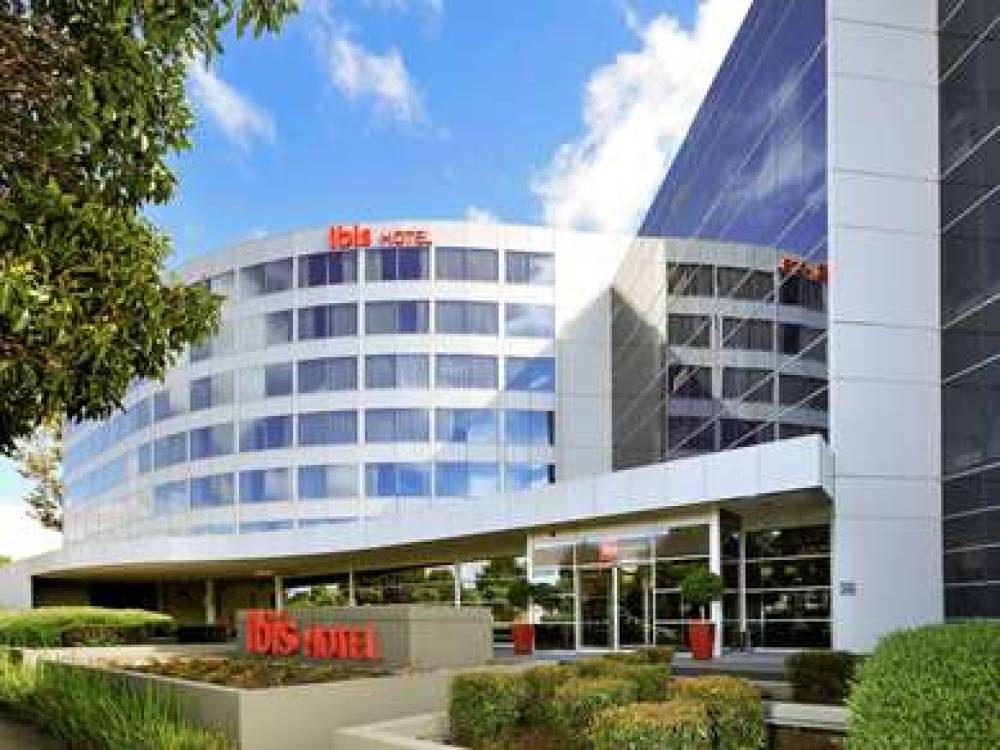 Ibis Melbourne Glen Waverley 1