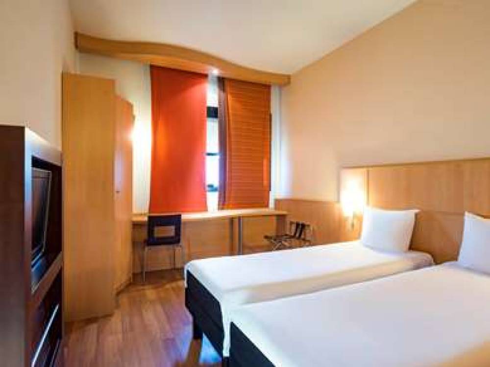 Ibis Milano Ca Granda 8