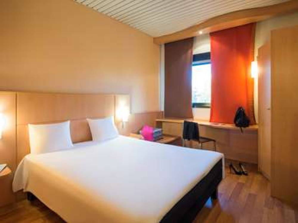 Ibis Milano Ca Granda 7