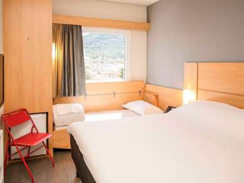 Ibis Montenegro 8