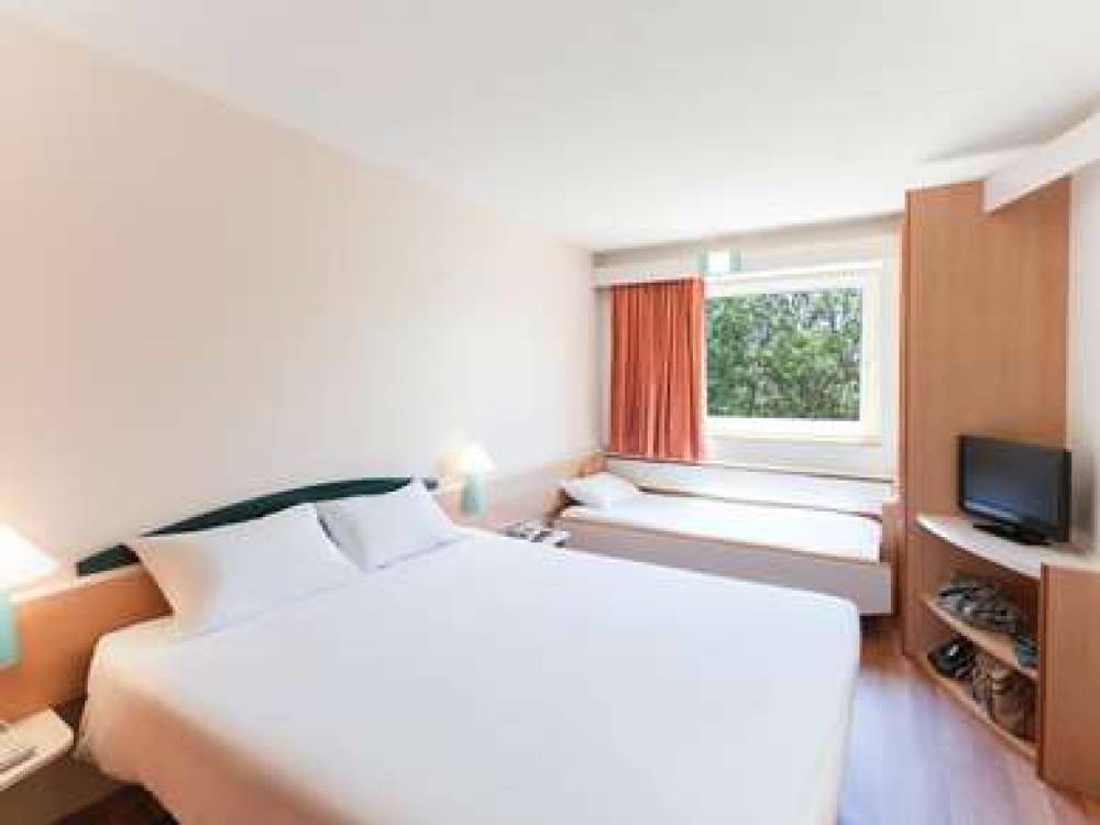 Ibis Murcia 5