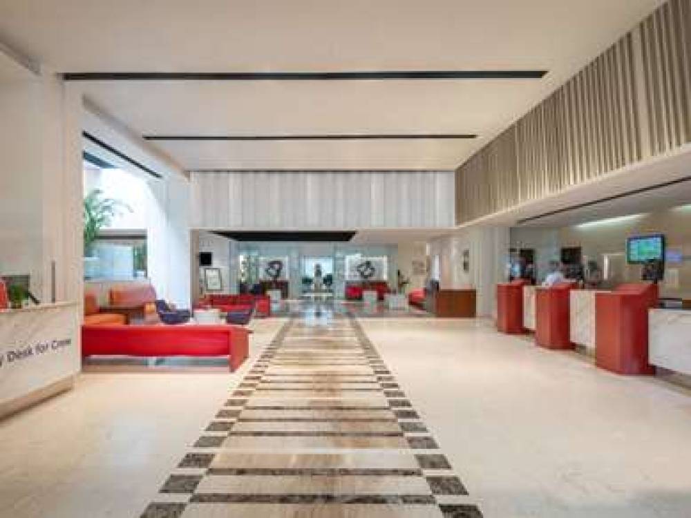 Ibis New Delhi Aerocity 6