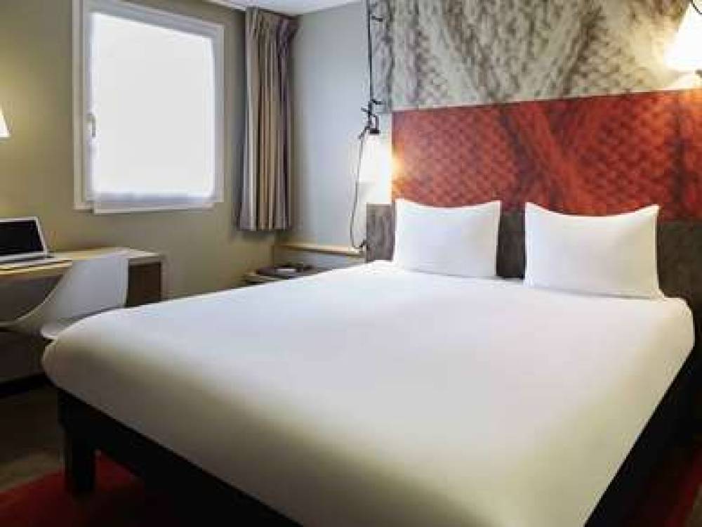 Ibis Paris Canal Saint-Martin 7