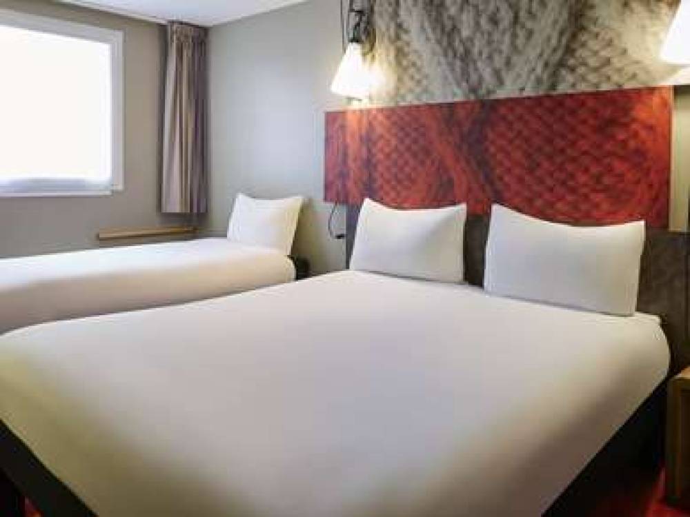 Ibis Paris Canal Saint-Martin 10