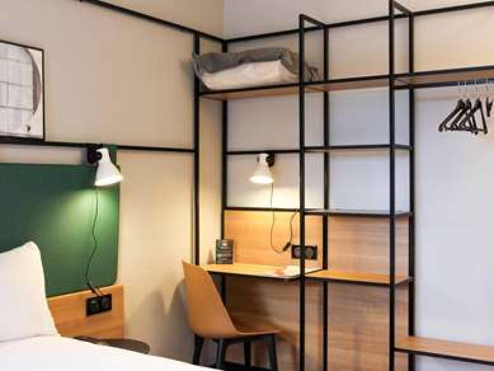 IBIS PARIS EVRY 10