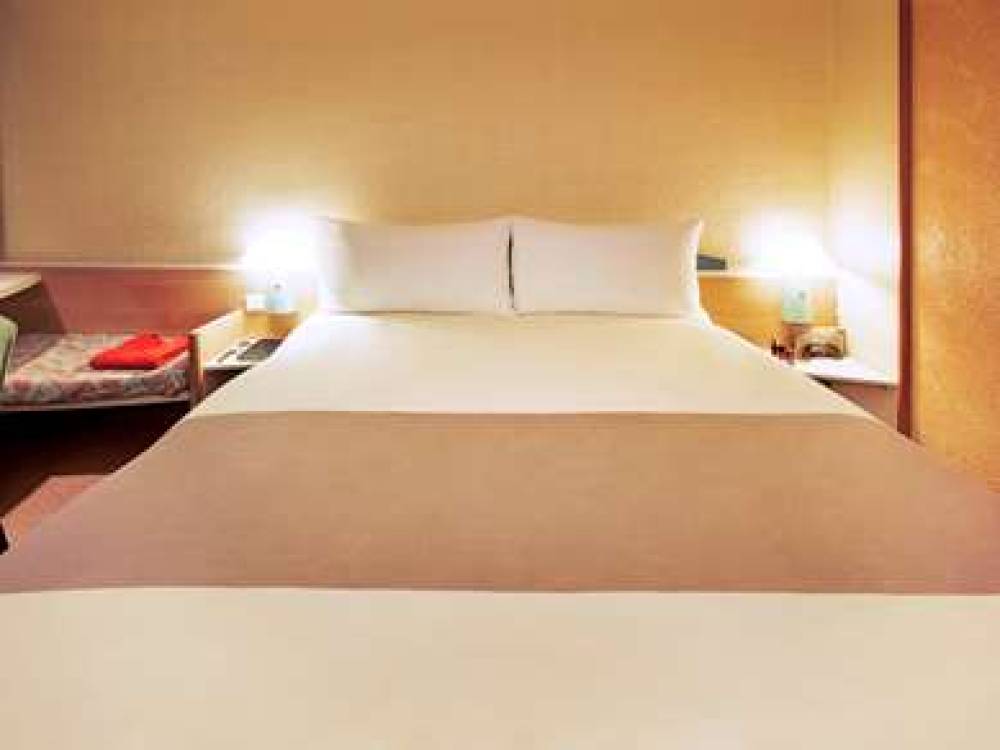 IBIS PARIS EVRY 5