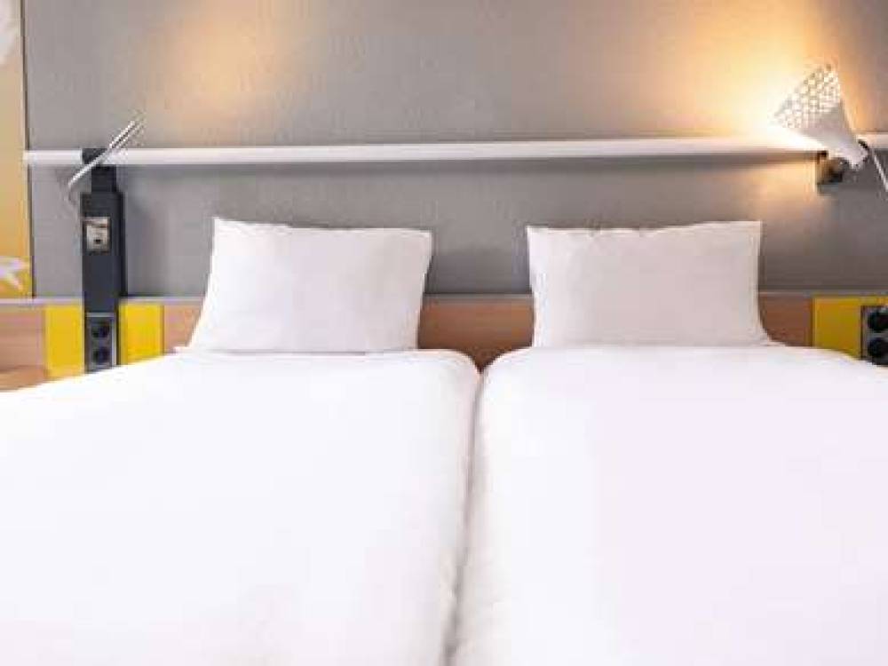 Ibis Paris Gennevilliers 8