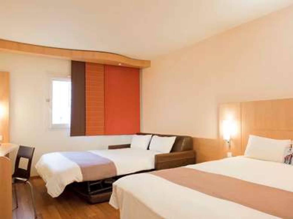 Ibis Paris Pantin Eglise 8