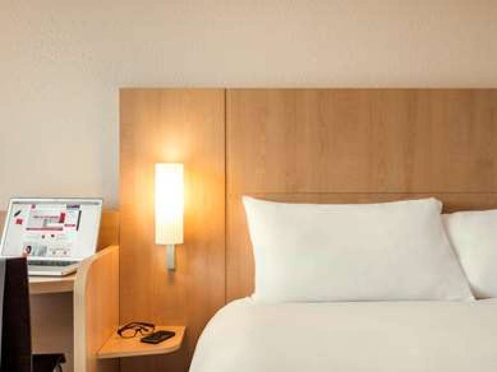 Ibis Paris Porte D'Orleans 7