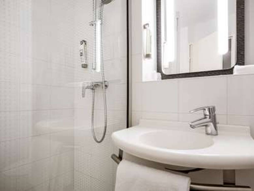 IBIS PARIS ST-DENIS STAD OUEST 9