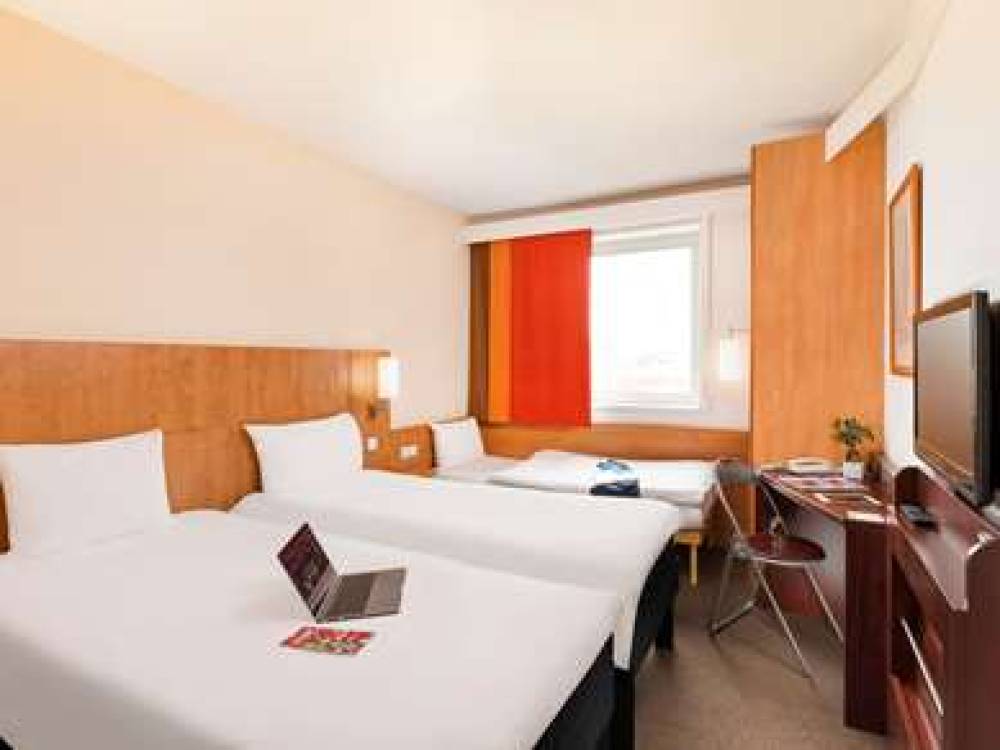 Ibis Praha Mala Strana 10