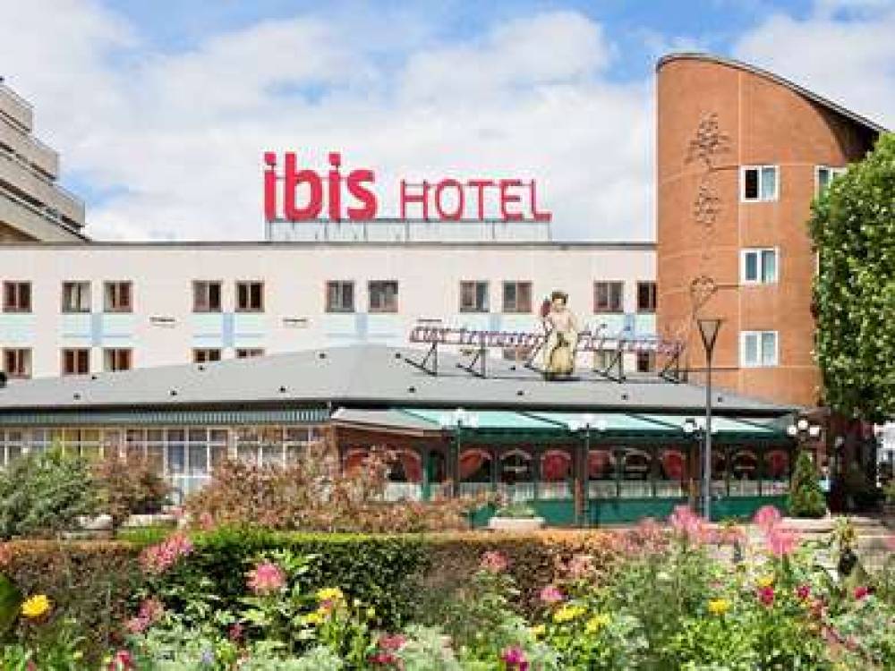 Ibis Saint-Etienne - La Terrasse 1