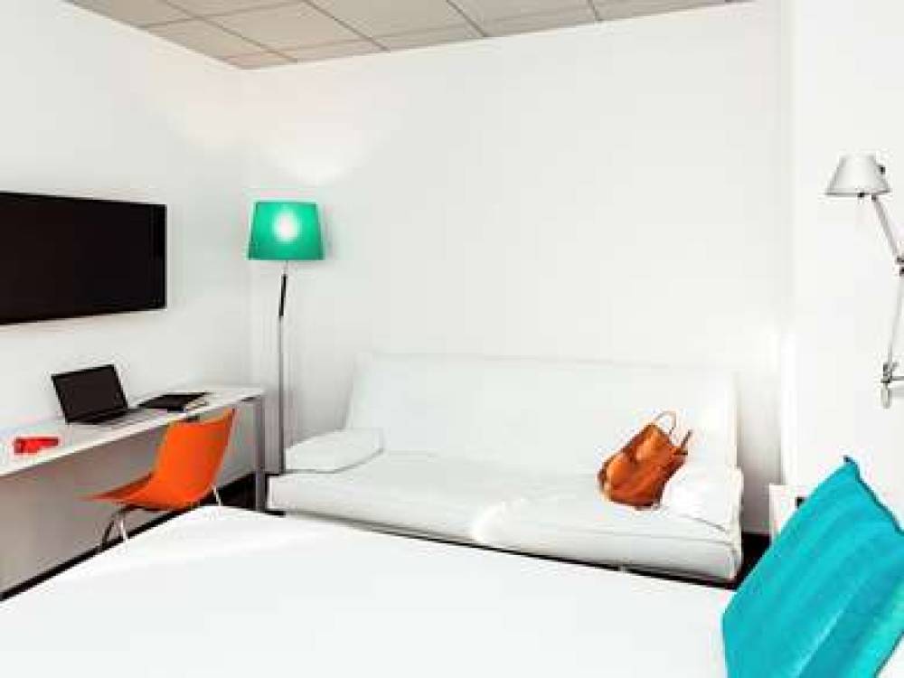 Ibis Styles A Coruna 7