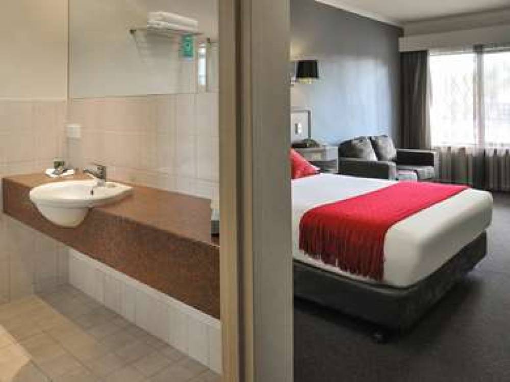 Ibis Styles Adelaide Manor 6