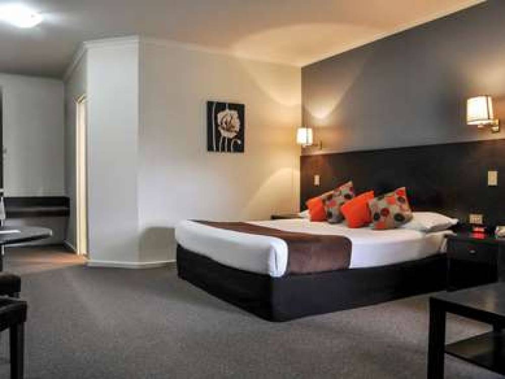 Ibis Styles Adelaide Manor 7