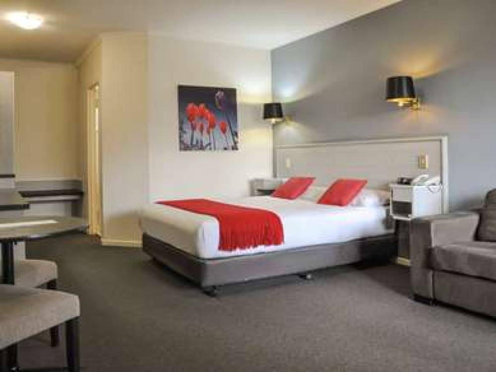 Ibis Styles Adelaide Manor 8