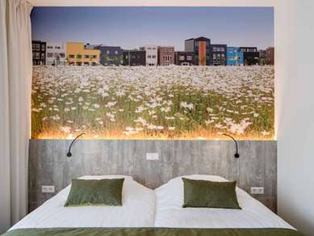 Ibis Styles Almere 8